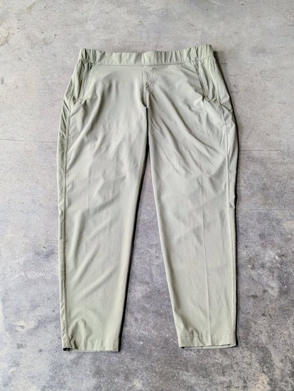 Kuhl Women's Green Tapered Leg Athletic Hiking Pants large